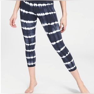 Awesome Athleta Salutation Cropped Leggings Bristol
Navy Blue and White Tie Dye